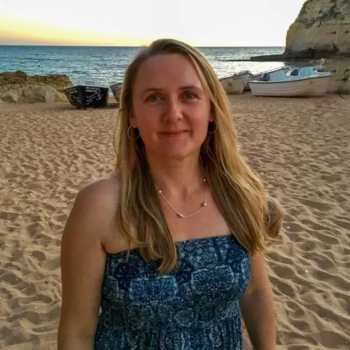 Carly Wickens yoga and mindfulness